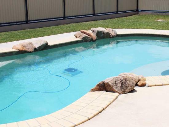 Clean Your Pool or Spa in 5 Easy Steps